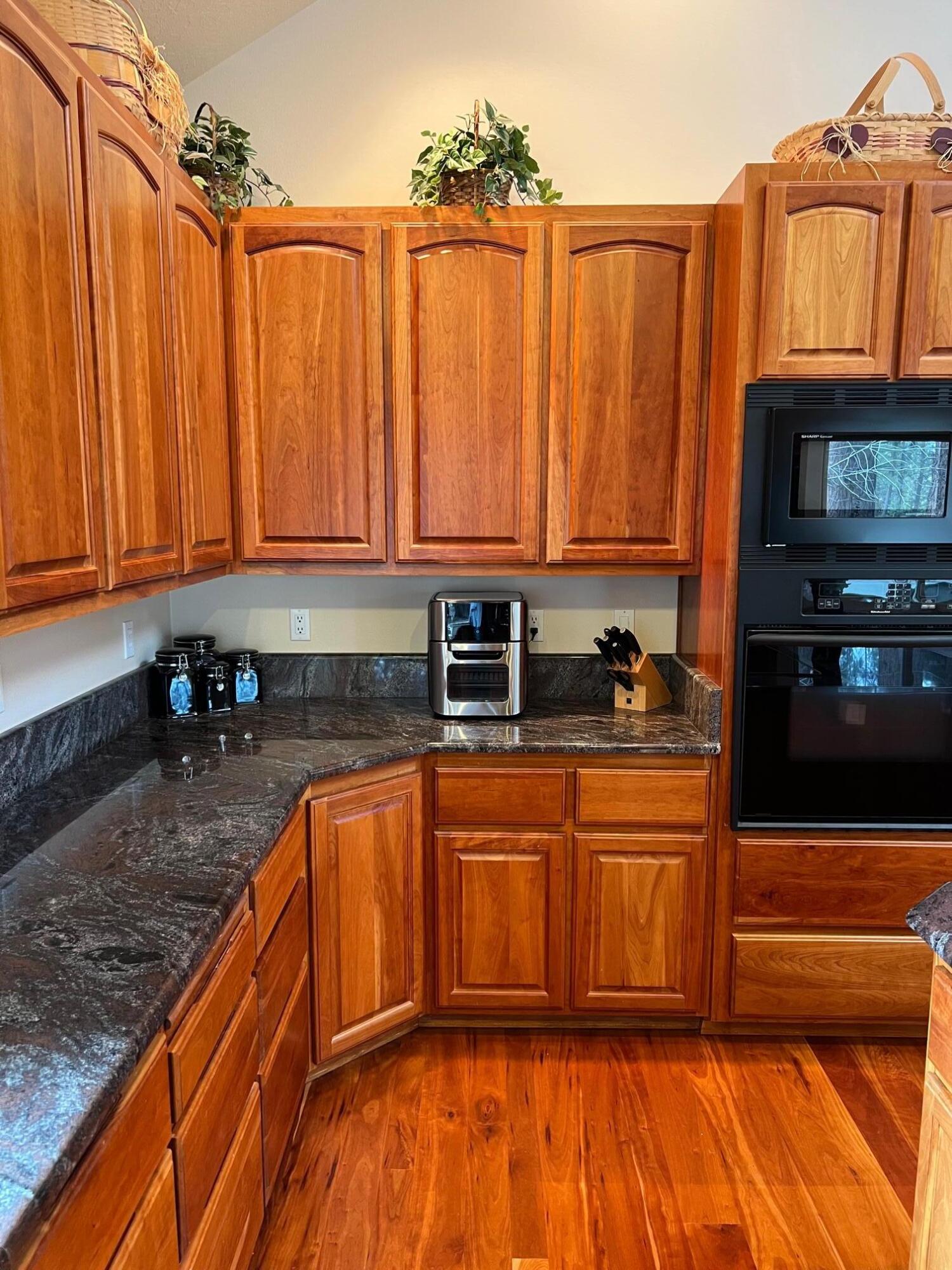 7th Mtn Golf Village - Residential