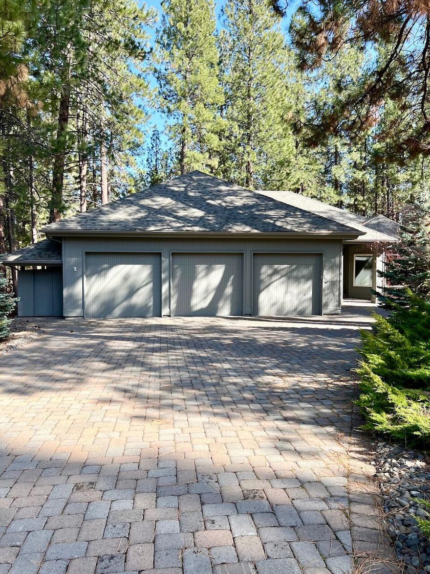 Welcome to Widgi Creek!  This is your Central Oregon Oasis.  Nestled in the towering Ponderosa Pines, this home has so much to offer!  High quality finishes including Brazilian and Red Cedar hardwood floors, beautiful built-ins, soaring vaulted ceilings and stone countertops. Enjoy a cocktail on your deck backing to the peaceful 12th fairway as the deer and sometimes elk keep you company.
Golf and membership to Pickleball (10 courts) available but not required.  Outstanding location with Mt. Bachelor 20 minutes away and the high mountain lakes for fishing camping and hiking just a bit further.  Just 10 minutes to downtown.  Plenty of room for your toys with the spacious 3 car garage with built-in storage and large work bench. Winter or Summer, this home has it all.  Schedule a showing today with your favorite Realtor.  This is a property you will want to see in person!