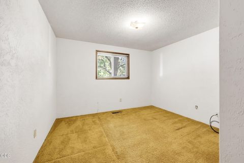 Tiny photo for 2533 Tahitian Avenue, Medford, OR 97504 (MLS # 220223457)