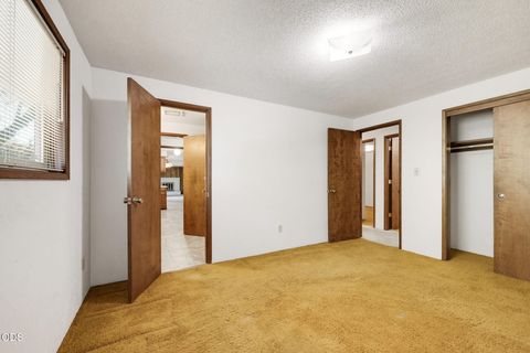 Tiny photo for 2533 Tahitian Avenue, Medford, OR 97504 (MLS # 220223457)