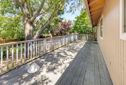 Tiny photo for 2533 Tahitian Avenue, Medford, OR 97504 (MLS # 220223457)