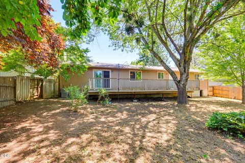 Tiny photo for 2533 Tahitian Avenue, Medford, OR 97504 (MLS # 220223457)