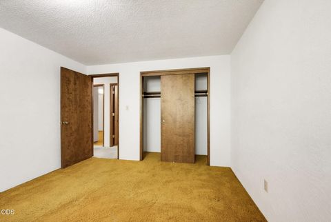 Tiny photo for 2533 Tahitian Avenue, Medford, OR 97504 (MLS # 220223457)