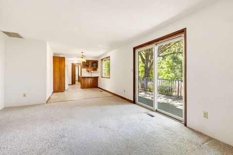 Tiny photo for 2533 Tahitian Avenue, Medford, OR 97504 (MLS # 220223457)