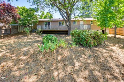 Tiny photo for 2533 Tahitian Avenue, Medford, OR 97504 (MLS # 220223457)