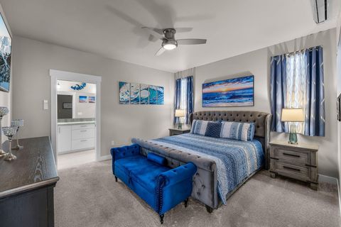 Tiny photo for 1733 NW Hemlock Avenue, Redmond, OR 97756 (MLS # 220219517)