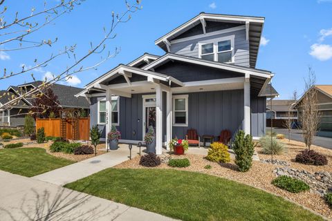 Tiny photo for 1733 NW Hemlock Avenue, Redmond, OR 97756 (MLS # 220219517)