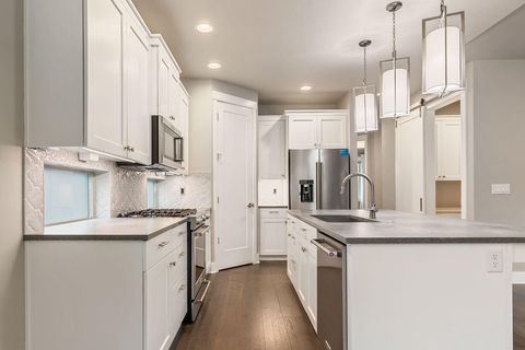 Tiny photo for 3127 NW Hidden Ridge Drive, Bend, OR 97703 (MLS # 220212287)