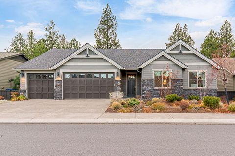 Photo of 3127 NW Hidden Ridge Drive, Bend, OR 97703 (MLS # 220212287)