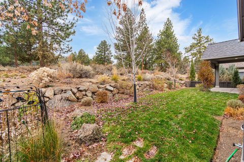 Tiny photo for 3127 NW Hidden Ridge Drive, Bend, OR 97703 (MLS # 220212287)