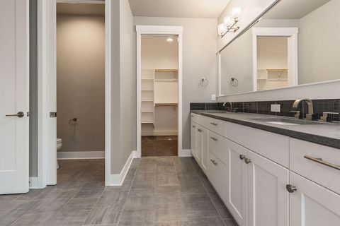 Tiny photo for 3127 NW Hidden Ridge Drive, Bend, OR 97703 (MLS # 220212287)