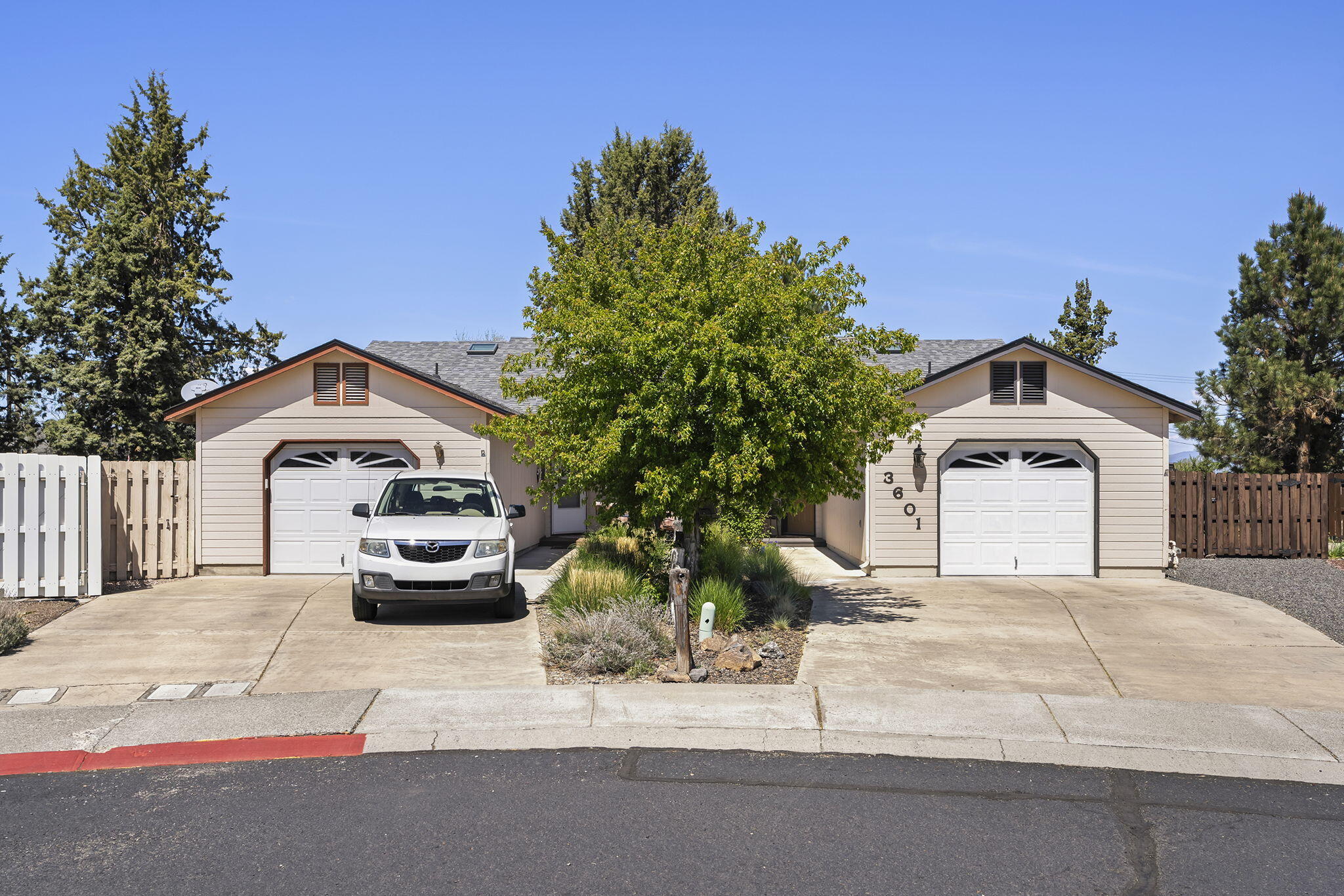 3601 SW SW Bobby Jones Court