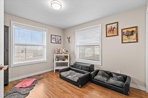 Tiny photo for 780 Oakway Circle, Ashland, OR 97520 (MLS # 220213353)