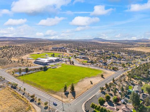 Tiny photo for 402 Claremont Drive, Madras, OR 97741 (MLS # 220213002)