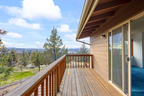 Tiny photo for 402 Claremont Drive, Madras, OR 97741 (MLS # 220213002)