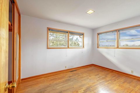 Tiny photo for 402 Claremont Drive, Madras, OR 97741 (MLS # 220213002)