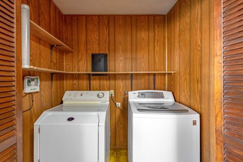 Tiny photo for 402 Claremont Drive, Madras, OR 97741 (MLS # 220213002)