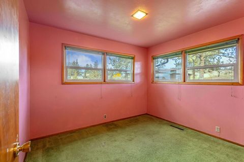 Tiny photo for 402 Claremont Drive, Madras, OR 97741 (MLS # 220213002)