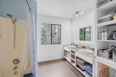 Tiny photo for 2587 Woodland Park Road, Grants Pass, OR 97527 (MLS # 220214321)