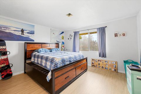 Tiny photo for 2587 Woodland Park Road, Grants Pass, OR 97527 (MLS # 220214321)