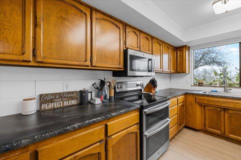 Tiny photo for 2587 Woodland Park Road, Grants Pass, OR 97527 (MLS # 220214321)