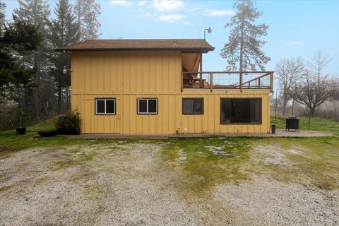Tiny photo for 2587 Woodland Park Road, Grants Pass, OR 97527 (MLS # 220214321)