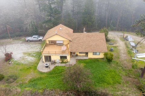 Tiny photo for 2587 Woodland Park Road, Grants Pass, OR 97527 (MLS # 220214321)
