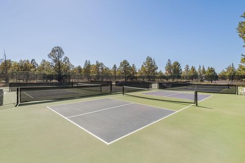 Tiny photo for 250 Split Rail Lane, Redmond, OR 97756 (MLS # 220212008)