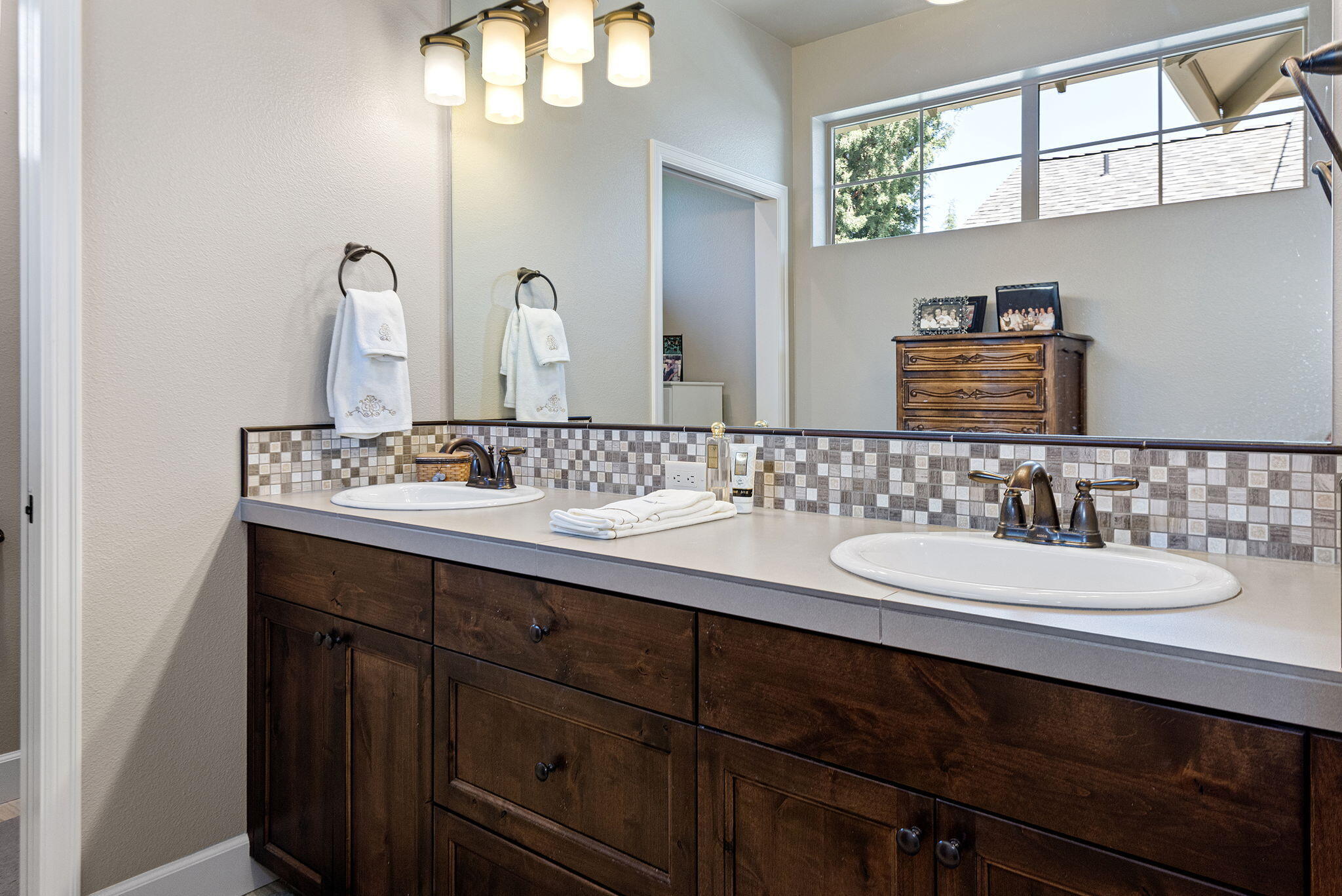 Eagle Crest - Residential