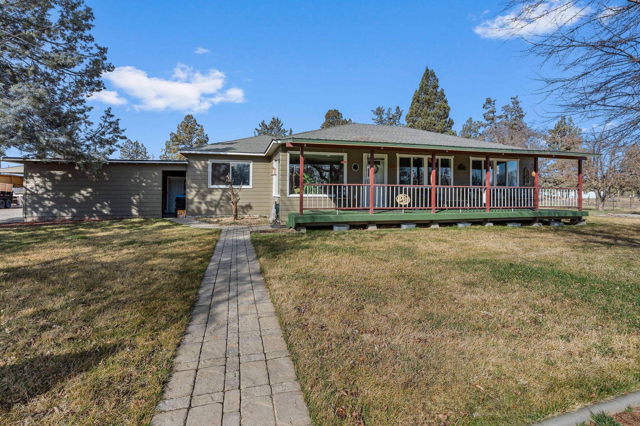 481 SW Helmholtz Way