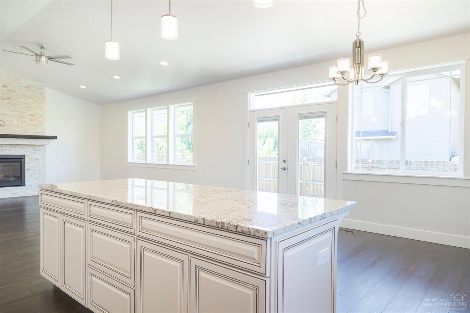 Ni Lah Sha Village - Residential