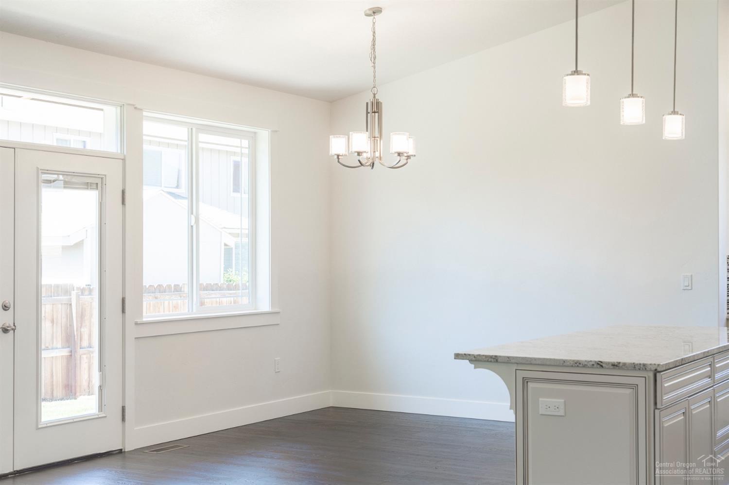 Ni Lah Sha Village - Residential