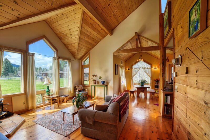 Metolius Meadows - Residential