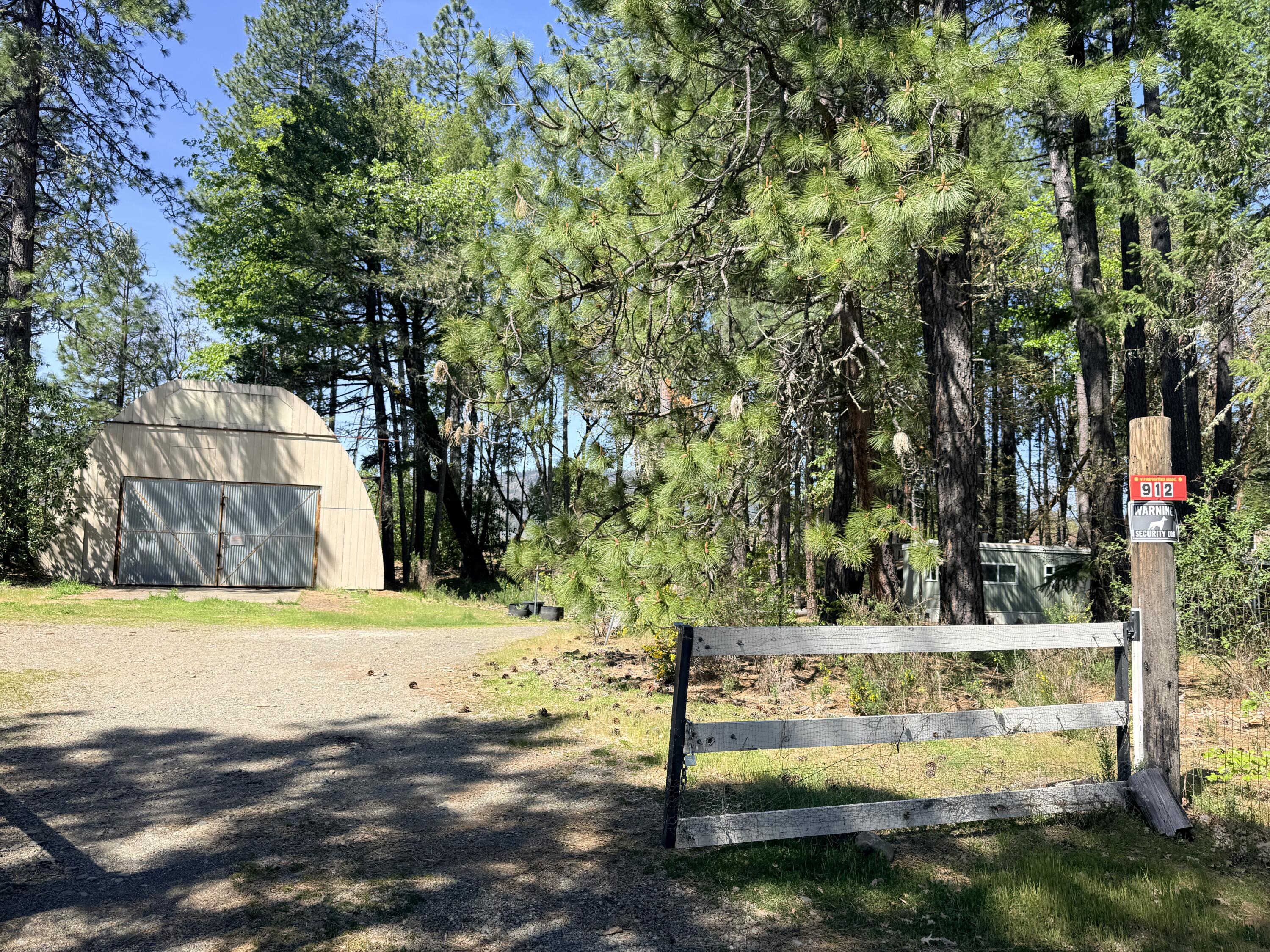 912 N Old Stage Road