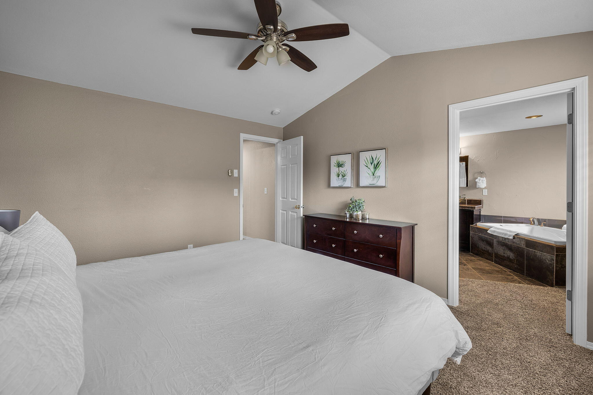 Elkhorn Estates - Residential