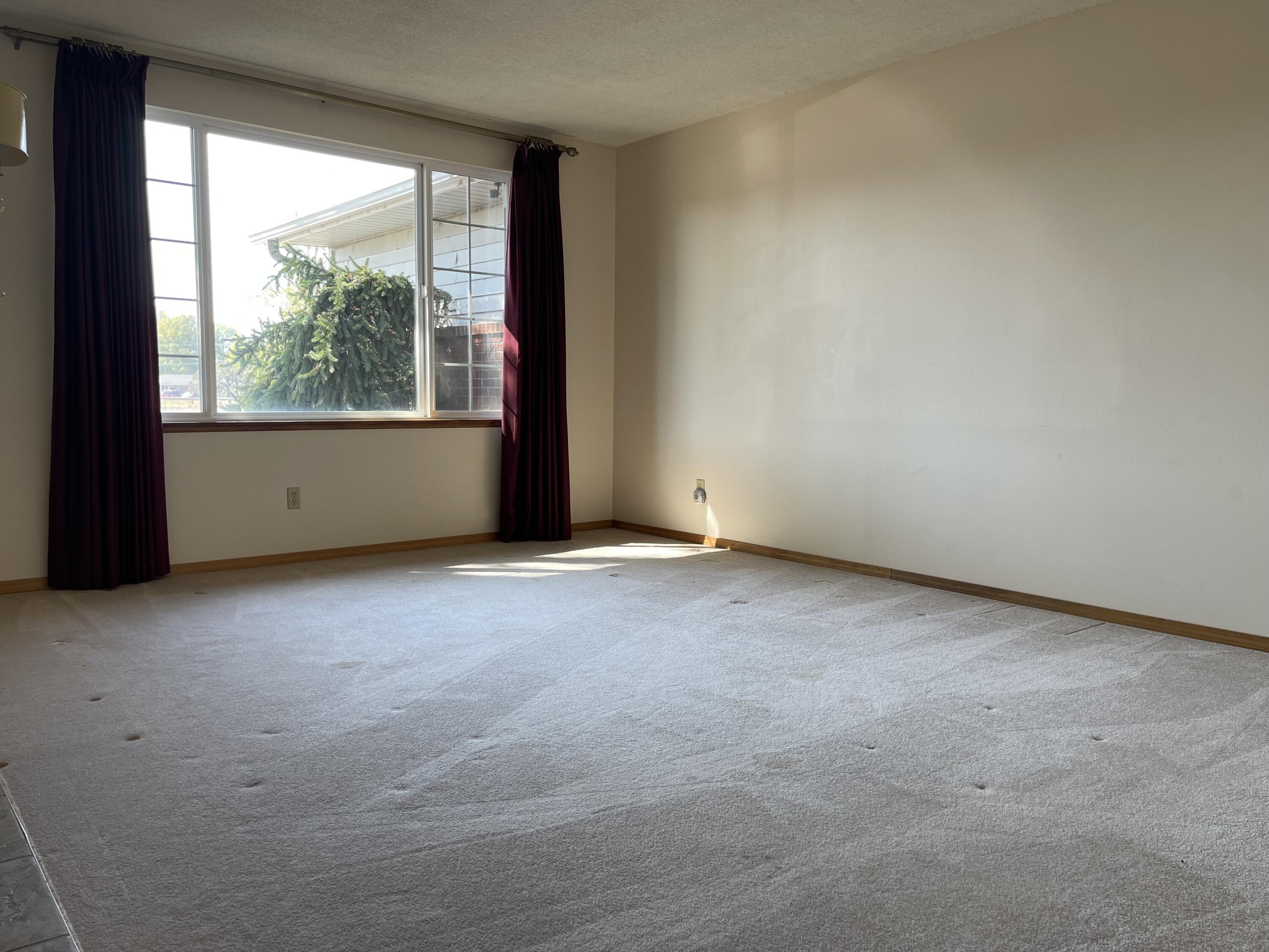 Howells River Rim - Residential