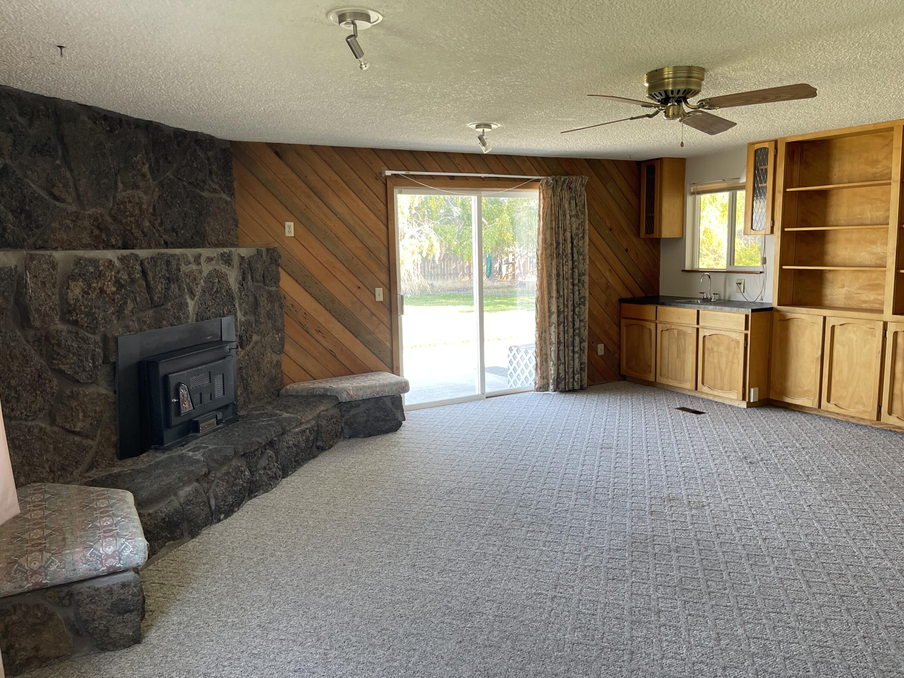 Howells River Rim - Residential