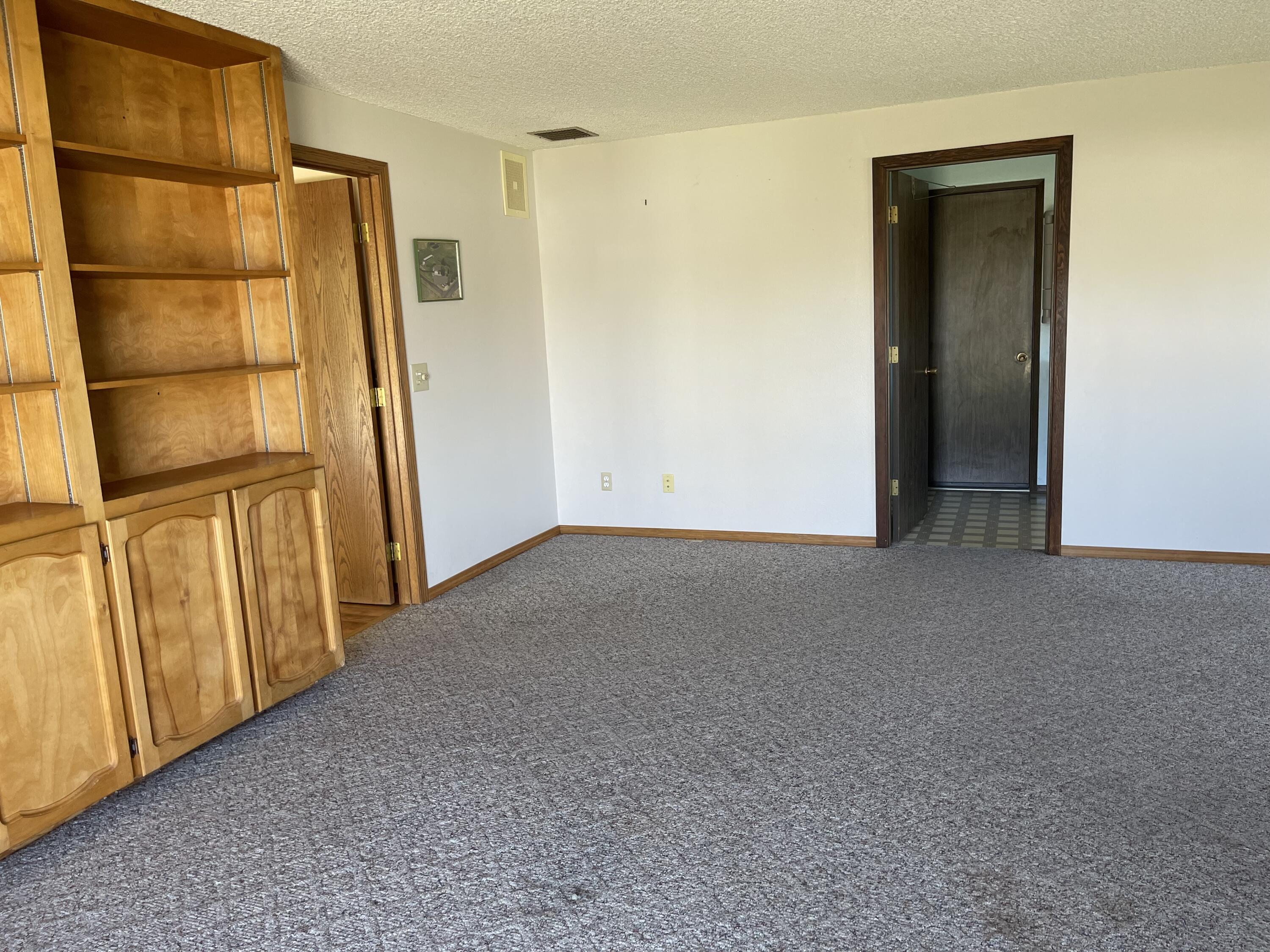 Howells River Rim - Residential