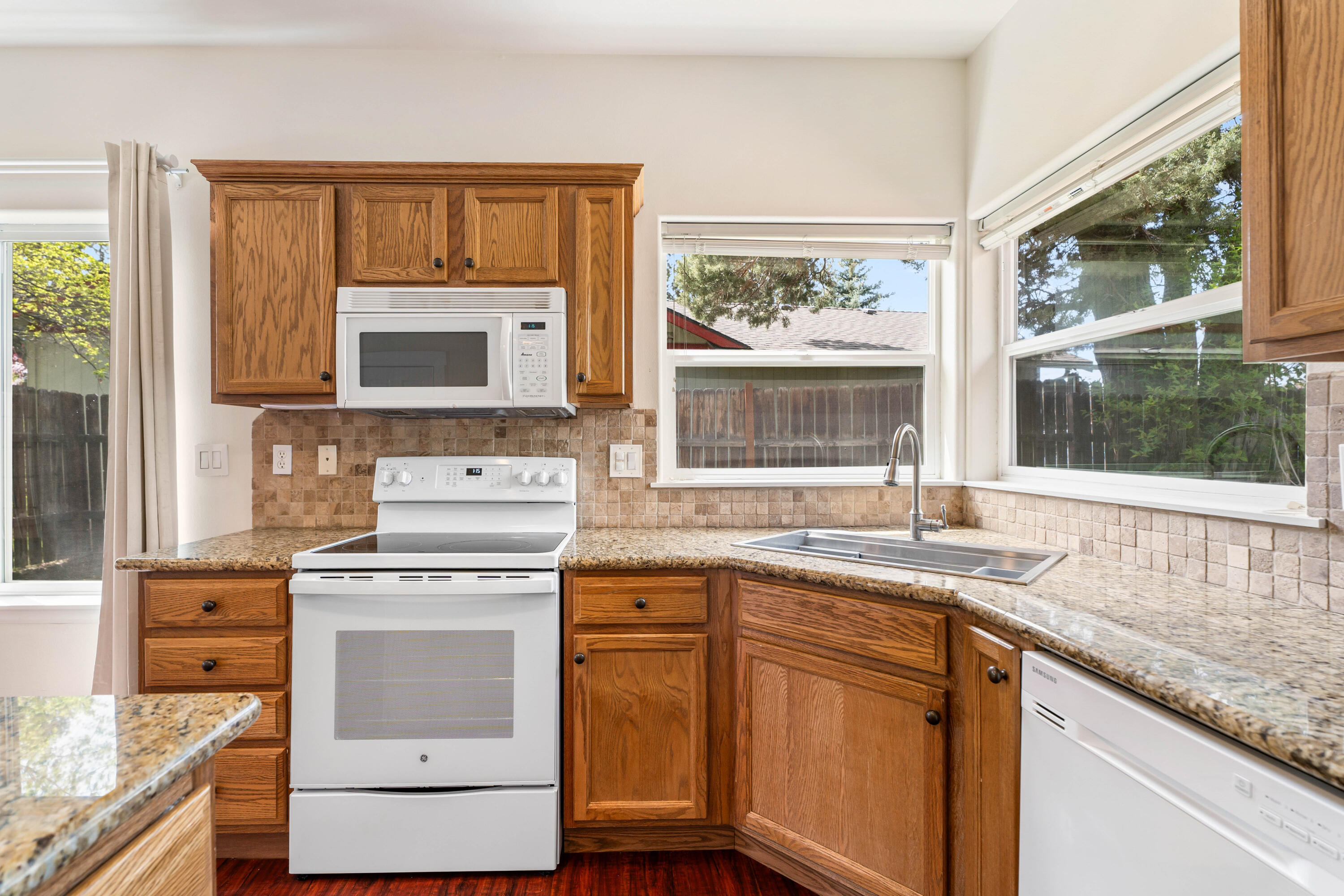 Larkspur - Residential