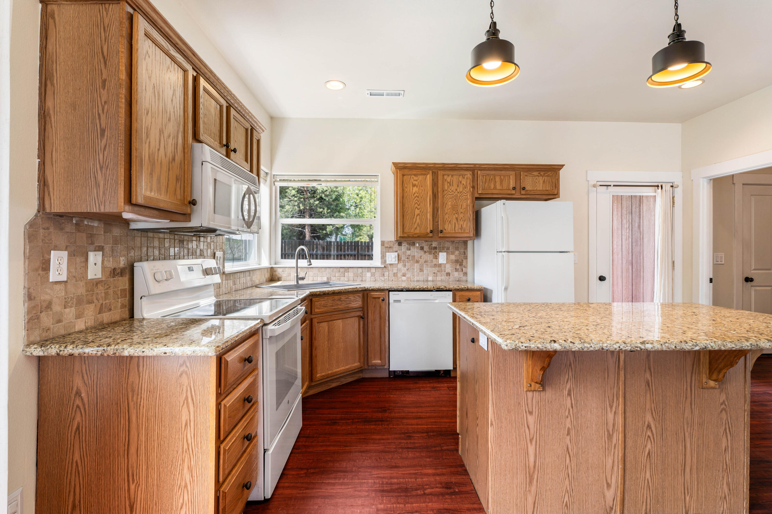 Larkspur - Residential