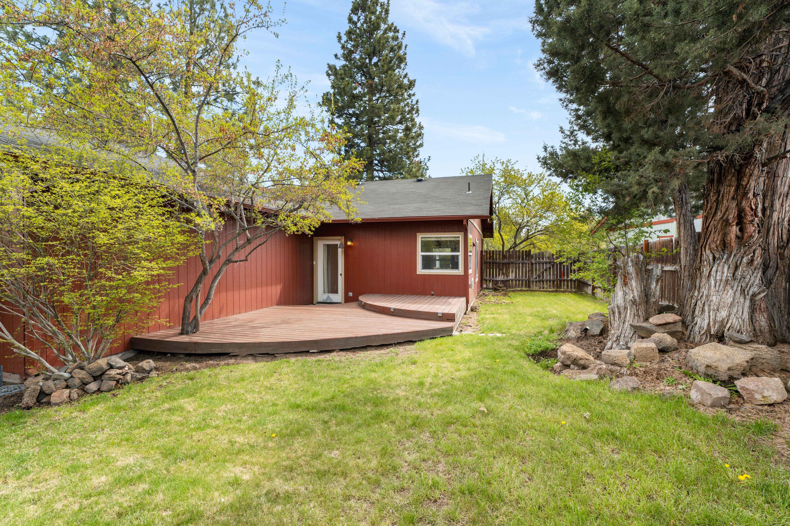 Larkspur - Residential