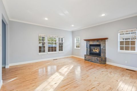 Tiny photo for 20174 Archie Briggs Road, Bend, OR 97703 (MLS # 220217014)