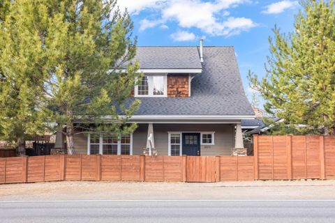 Tiny photo for 20174 Archie Briggs Road, Bend, OR 97703 (MLS # 220217014)