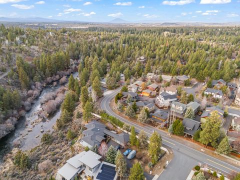 Tiny photo for 20174 Archie Briggs Road, Bend, OR 97703 (MLS # 220217014)