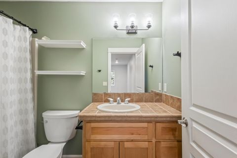 Tiny photo for 20174 Archie Briggs Road, Bend, OR 97703 (MLS # 220217014)