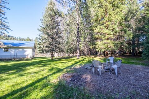 Tiny photo for 230 Hussey Lane, Grants Pass, OR 97527 (MLS # 220217357)