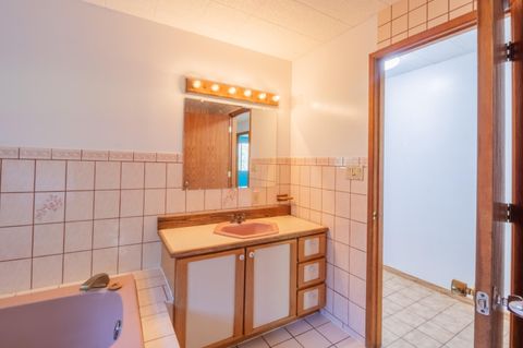 Tiny photo for 230 Hussey Lane, Grants Pass, OR 97527 (MLS # 220217357)