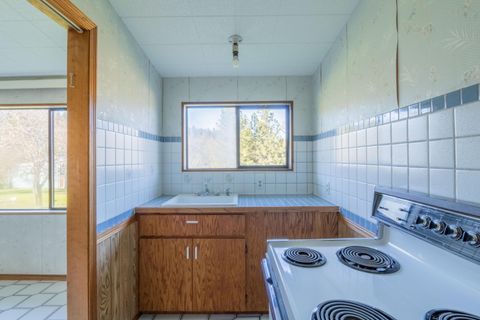 Tiny photo for 230 Hussey Lane, Grants Pass, OR 97527 (MLS # 220217357)
