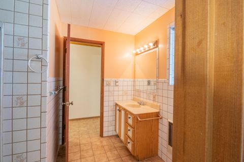 Tiny photo for 230 Hussey Lane, Grants Pass, OR 97527 (MLS # 220217357)