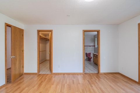 Tiny photo for 230 Hussey Lane, Grants Pass, OR 97527 (MLS # 220217357)